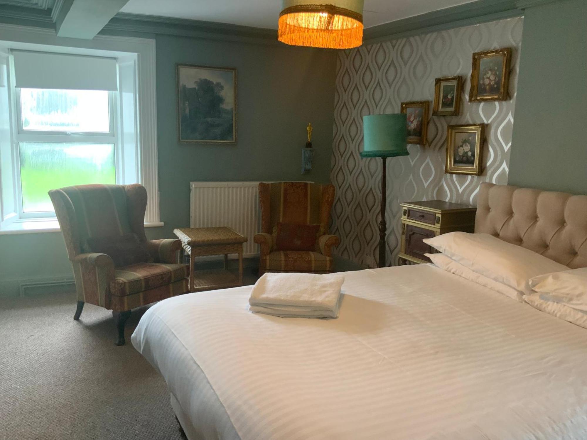 The White House Hotel Sennybridge Quarto foto